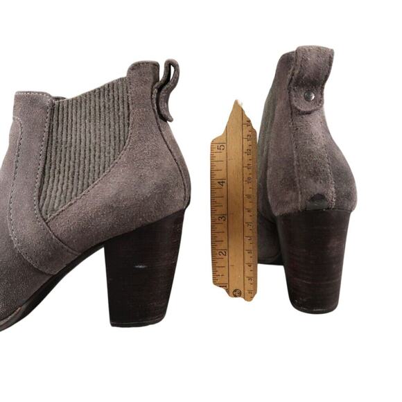 Ugg Shoes Womens 9 Ankle Boot Cobie II Leather Gore Fashion Chic Comfort Classic - Picture 8 of 16